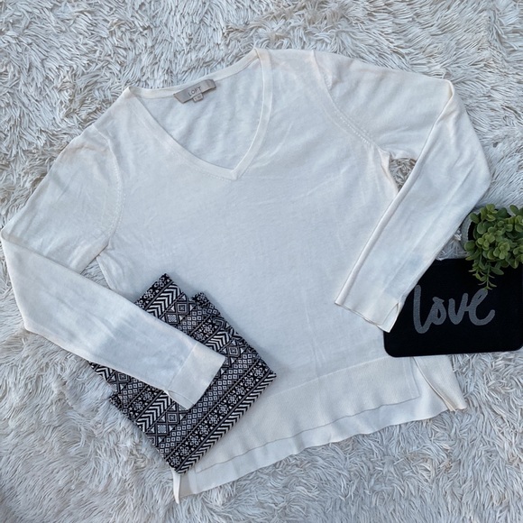 Loft V-neck Sweater 💗 Ivory - Picture 2 of 15